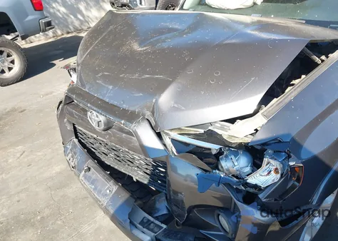 2016 Toyota 4Runner Sr5 Premium z USA, uszkodzony, nr VIN JTEBU5JR4G5313357